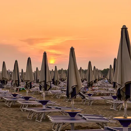 Villa In Pineda Near The - Place Included By Beahost Bibione